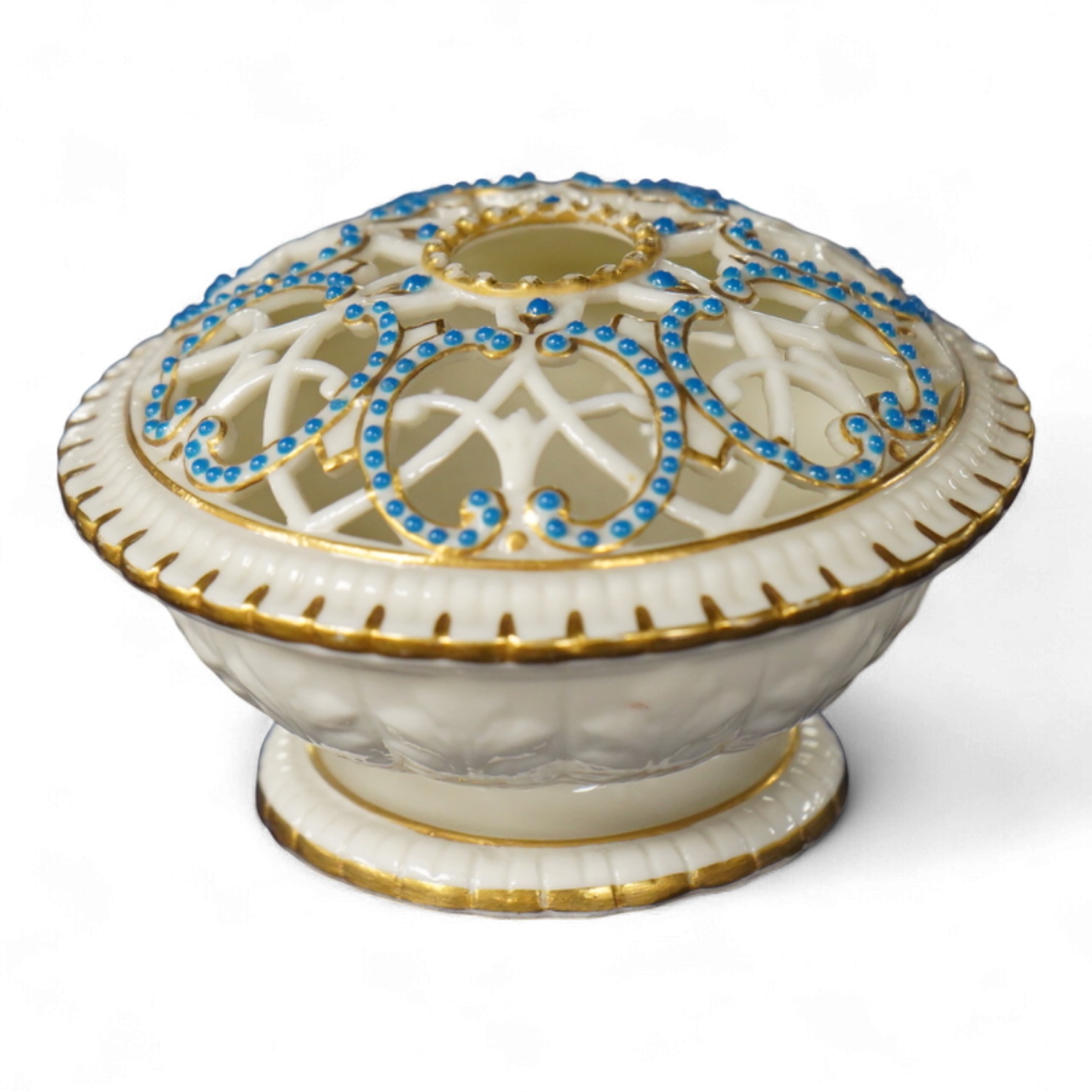 A Worcester circular pot pourri, top 10cm diameter